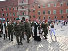 Krzemienica: bp Lechowicz odwiedził pielgrzymów wojskowych w drodze na Jasną Górę