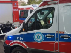 Jeden skręcał, drugi wyprzedzał. Zderzenie BMW z Mercedesem zakończyło się tragicznie