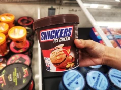 Snickers szuka pracownika do gaszenia internetowych pożarów. Nietypowa kampania reklamowa