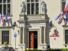 Prezesi miejskich spółek z Krakowa z zawyżonymi zarobkami. NIK ujawnia
