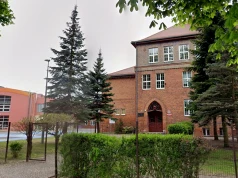 Nauczyciele bez pełnych kwalifikacji, ćwiczenia ewakuacyjne zgłaszane po terminie. Co wykazały kontrole RIO i straży pożarnej w szkole w Maszewie?