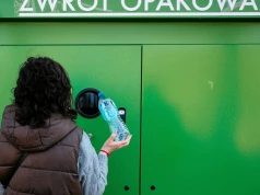 Chcą likwidacji systemu kaucyjnego. Projekt już w Sejmie. Zaskakujące poparcie. "Zrobiliśmy z ludzi śmieciarzy"
