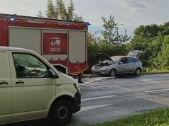 Pożar samochodu przy skrzyżowaniu Esperantystów i Stęczyńskiego