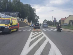 Nagle stracił panowanie nad pojazdem! Policjanci ruszyli kierowcy na pomoc