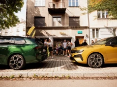Biznesowy sprint z nowym Oplem Astrą. Relacja z wyjątkowego wydarzenia Astra Morning Run Club