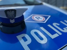 Dwóch nietrzeźwych kierowców zatrzymanych. Policję zaalarmowali świadkowie