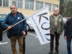 Marsze KOD-u przeciw „hejtowi”. Polacy je olali