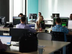 Płaca minimalna w górę. W 2027 roku pensja ma przekroczyć 4900 zł