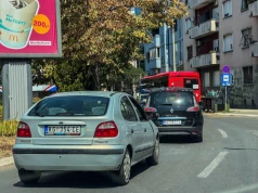 Byłem w Kragujewacu i widziałem fabrykę Stellantis. Na ulicach mnóstwo francuskich samochodów, Fiatów mniej