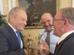 Ale numer, Tusk w Wilkowyjach! Nagarnie z „Rancza” już jest hitem sieci. „Co tam słychać u prezydenta?”
