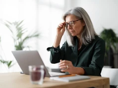 Kobiety gubią się w systemie, firmy tracą doświadczenie. Menopauza wychodzi z cienia
