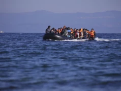 Niechlubny rekord La Manche. Tylu migrantów zmieściło się na jednym pontonie