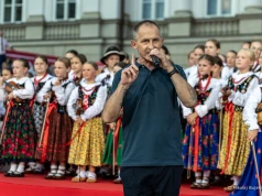 Eldo nawija przed Pałacem Prezydenckim. Patriotyzm oczami znanego rapera