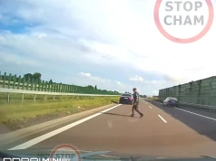 O włos od tragedii na S19. Starszy mężczyzna idący o lasce wszedł wprost pod koła na drodze ekspresowej