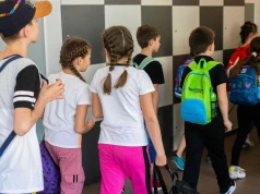 Czy 7-letnie dziecko może samo wracać ze szkoły do domu? Policjantka: czasy się zmieniają