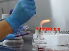 FDA zatwierdziła terapię wirusową dla pacjentów z zaawansowanym czerniakiem