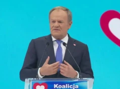 Tusk był na planie serialu, ale na uroczystości państwowe nie miał czasu? "Wszędzie być nie może"