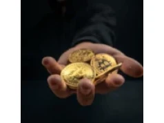 Ten portfel Bitcoina był nieaktywny przez ponad 12 lat. Nagle przeniósł 1,75 mln USD w BTC