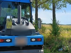 Walec drogowy w rowie. Operator miał ponad 2,5 promila alkoholu