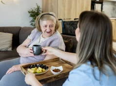 Ponad 17 tys. zł na rękę, umowa o pracę i mieszkanie. Niemcy kuszą pielęgniarki