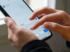Glovo integruje się z ChatGPT i Claude. Zakupy można robić, rozmawiając z AI