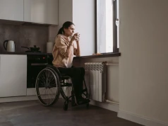 Dla osób z niepełnosprawnościami zostaje dom rodzinny albo DPS. Mieszkań wspomaganych jest za mało