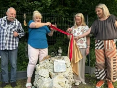 Kolejna rzeźba na Szlaku Tradycji odsłonięta. Żarki upamiętniły szewca Franciszka Królika