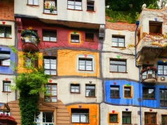 Wiedeńska anomalia. Hundertwasserhaus, czyli o architekturze na opak