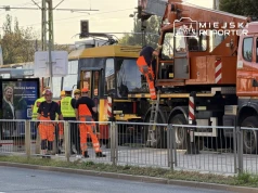Tramwaj wykoleił się na Słomińskiego. Torowisko przy rondzie „Radosława” jest uszkodzone