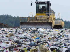 Opłaty za śmieci wzrosną jeszcze bardziej. Powodem jest system kaucyjny