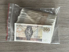 Policjanci zatrzymali sprawcę kradzieży blisko 18 tysięcy złotych