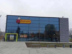 Biedronka zmienia godziny otwarcia przed weekendem. Jest komunikat dla klientów