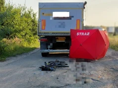Kierowca ciężarówki skręcał i zabił 30-letnią rowerzystkę