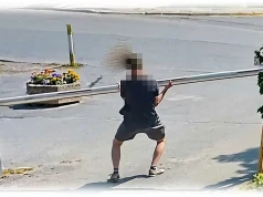 Nastolatek uszkodził szlaban. Chciał się wyżyć?