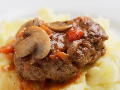 Zamiast zwykłych mielonych, robię wersję w aromatycznym sosie. To banalnie proste