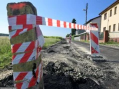 Rolnik zaorał drogę. RPO zbada decyzję o areszcie