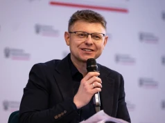 Nasz patronat. „Dojrzewanie w sieci”. Dr Konrad Ciesiołkiewicz: Dzieci nie są gotowe na siłę algorytmu