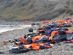 U brzegów Melilli ustawiono pływającą barierę przeciwko migrantom