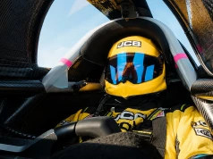 Najszybszy kierowca świata znów to zrobił. Wsiadł do tego auta i pojechał ponad 650 km/h