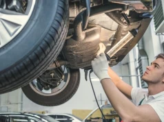 Przegląd auta po nowemu. Diagnosta sprawdzi elektronikę, DPF i emisję spalin