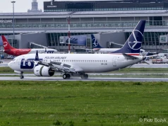 Lotnisko Chopina: Ponad 2,5 mln podróżnych w lipcu, rośnie cargo