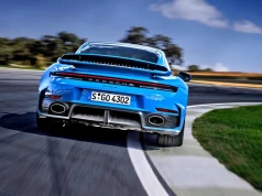 Porsche odłącza się od Volkswagena – ale tylko w emisjach. Łączy siły z Xpengiem