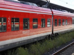 Podejrzany obiekt na torach w Niemczech. Pociągi nie jeżdżą. Służby planują ewakuację