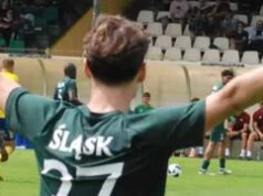 Piłkarska sobota we Wrocławiu w Strefe Kibica. Najpierw Derby, a na deser Manchester United - AC Milan.