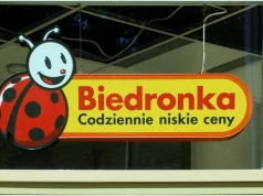 Biedronka wydała komunikat dla klientów. Zmienia godziny otwarcia sklepów