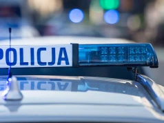 Wypadek z udziałem radiowozu. Policjanci w szpitalu