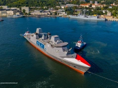 Fregata Wicher po raz pierwszy na wodzie. Zobacz spektakularne wodowanie!