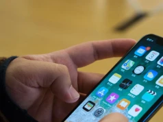 Wiele osób wciąż korzysta z tego iPhone’a. Apple właśnie uznało, że jest przestarzały