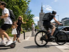Musimy na poważnie porozmawiać o zakazaniu hulajnóg i rowerów elektrycznych w miastach