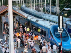 Polacy jeżdżą w wakacje pociągami. Rekord goni rekord